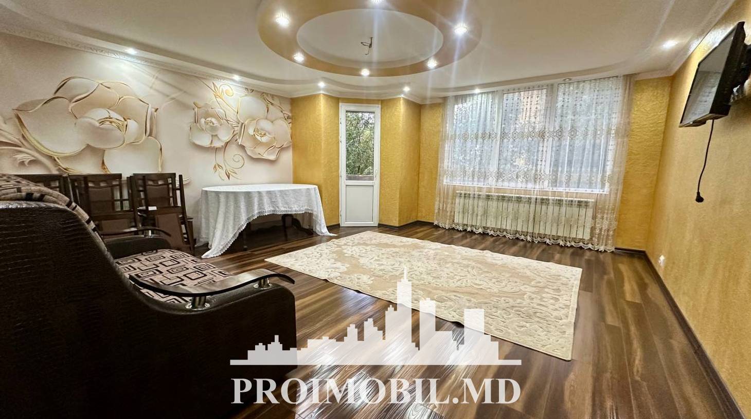 https://images.proimobil.md/63ejJN6Rz1-PD7SbitPp7Yw9PjdiRDlGsVorfVLPXMM/watermark:0.75:so:0:30:0.39/resize:fill:1460:816:1/gravity:ce/bG9jYWw6Ly8vZXN0YXRlL2xyL2NlNmNjZjM2LWVkNTUtNDA4OS1iMjFlLTkyNzA0YTQ4MDY4OC5qcGVn