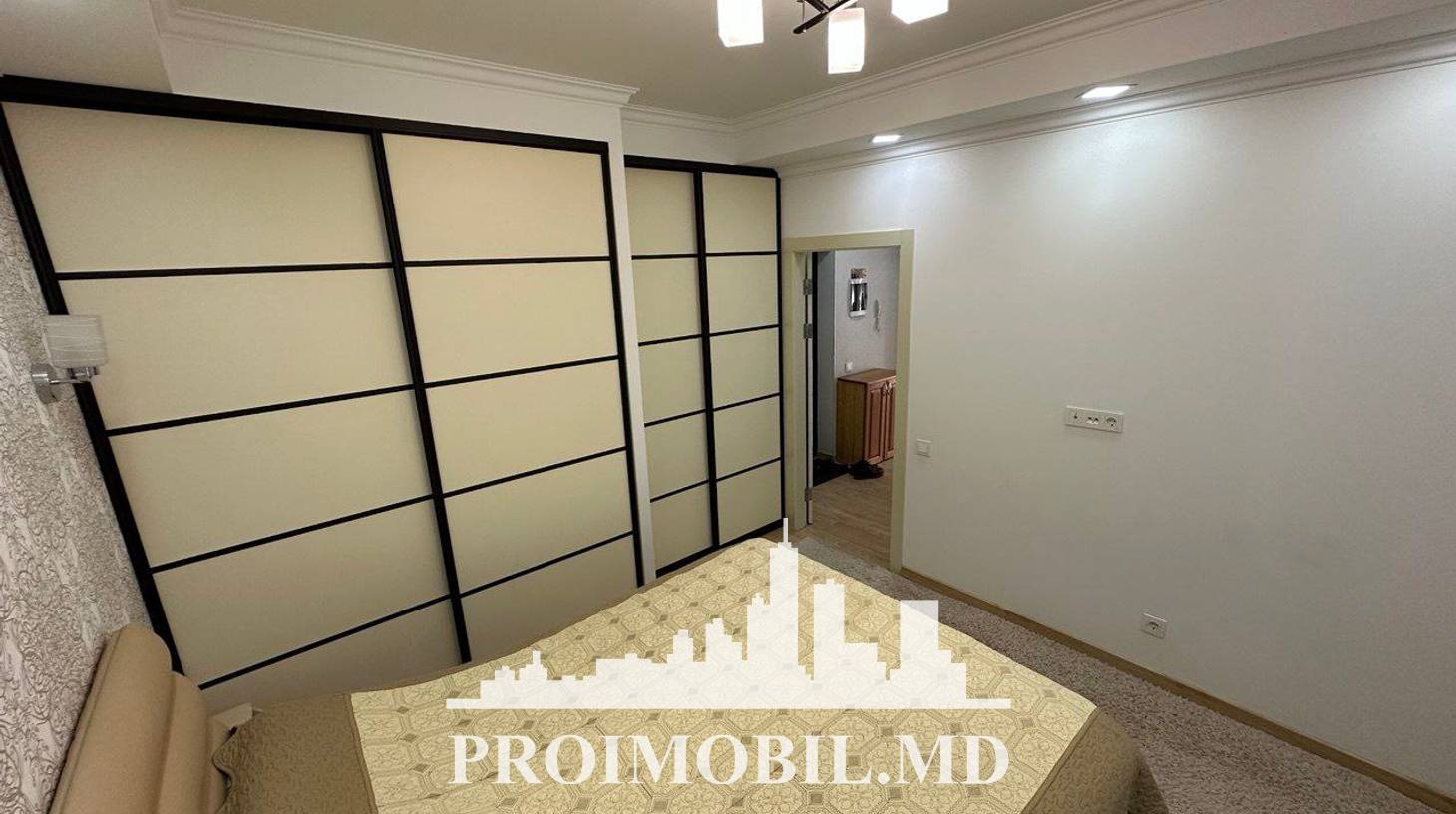 https://images.proimobil.md/64JVZkGABvZ2VSgRJPY_rlEq1qfnZqt9PAm55GjPyh4/watermark:0.75:so:0:30:0.39/resize:fill:1460:816:1/gravity:ce/bG9jYWw6Ly8vZXN0YXRlL2xyLzBlYmY5ZGE4LTY0ODQtNDBlYS1iZWE5LTgzNzIyYTQ5NTM1YS5qcGVn