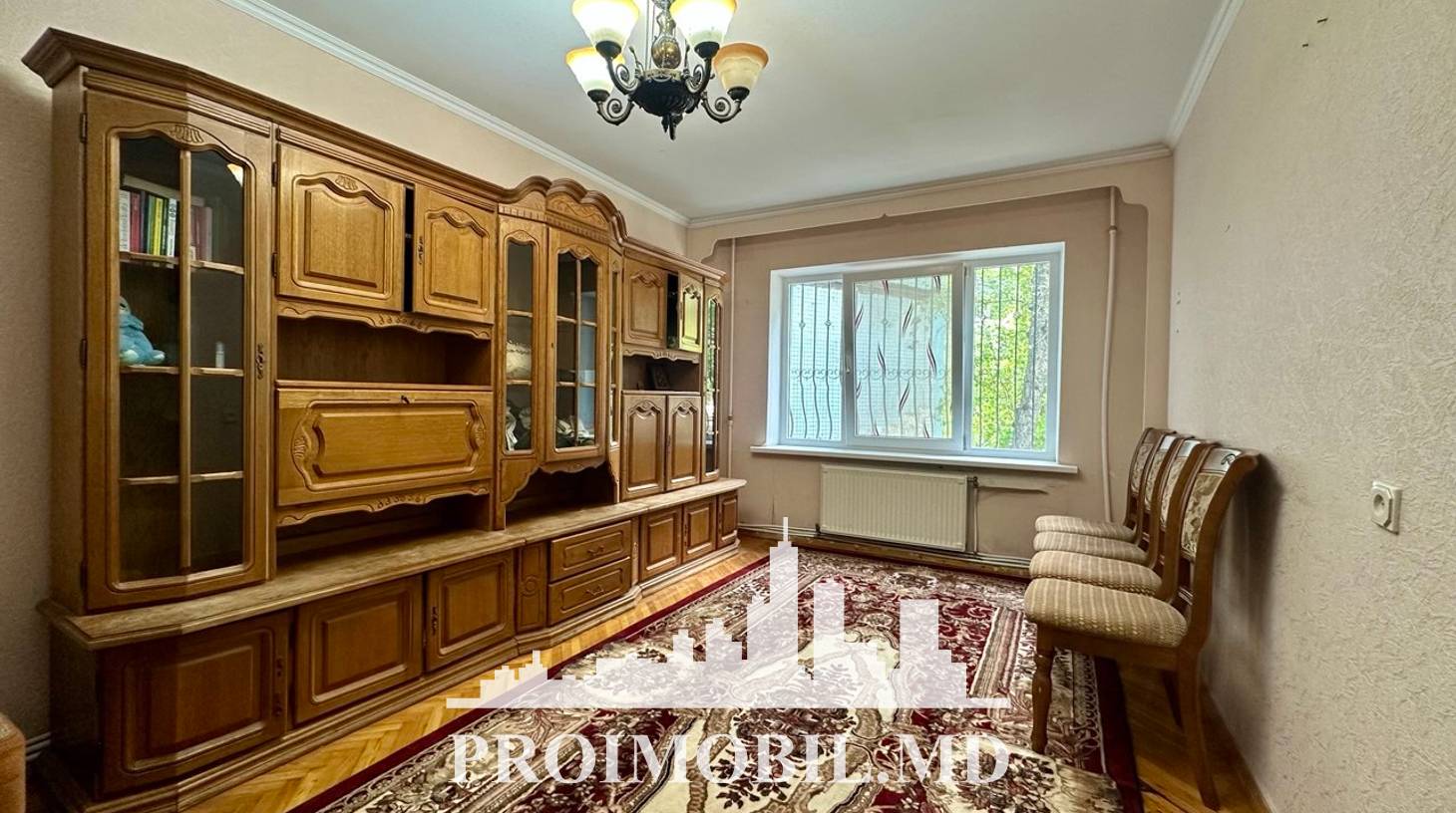 https://images.proimobil.md/64UEyuKZ-BtNL7PfkB84gzo0k1mk7gLFsaytjTED144/watermark:0.75:so:0:30:0.39/resize:fill:1460:816:1/gravity:ce/bG9jYWw6Ly8vZXN0YXRlL2xyL2IzODE5MjRmLTdhZDUtNGRkMi1hNzEyLWY2ZmNlZjY4MTRjMy5qcGVn