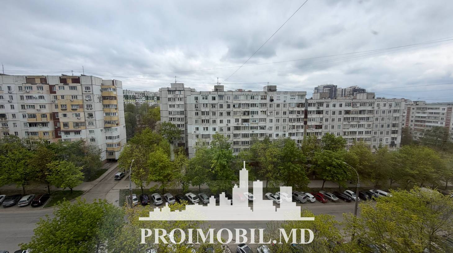 https://images.proimobil.md/65kXgyEMMyWZyT9JX6k1ZPt01j3-N019mHfeQ2zoBCU/watermark:0.75:so:0:30:0.39/resize:fill:1460:816:1/gravity:ce/bG9jYWw6Ly8vZXN0YXRlL2xyL2U5NDE4ZDUxLWQxZjctNDk4Mi04ODhiLTczM2Q3YWI4NjlhMC5qcGVn
