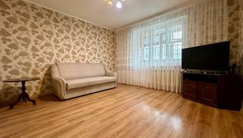https://images.proimobil.md/66cefEFVcffoxx_0Y6uvptW7NVhTfeiEFMnZIxgFWQs/resize:fill:350:198:1/gravity:ce/bG9jYWw6Ly8vZXN0YXRlL2xyLzU2NTAzMTJkLWI1ZTItNDVjZi1iNjIzLTk2MDliOTM5Y2NkZC5qcGVn