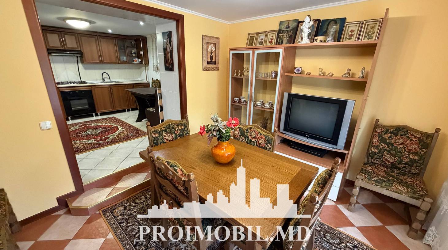 https://images.proimobil.md/69H7SCx8wHcXBHYFemVWNnr_ndSdSmusDWktzrNE0W8/watermark:0.75:so:0:30:0.39/resize:fill:1460:816:1/gravity:ce/bG9jYWw6Ly8vZXN0YXRlL2xyLzA1NjU4MWQyLTQ2ZTctNDc4Ni04ODEyLTNiNDhlNDcwOWNlYS5qcGVn
