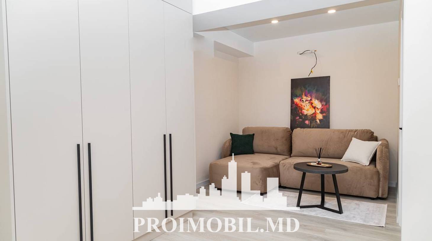 https://images.proimobil.md/6BU96z0syZuwqmrRdq2_C9WaJh33y6wrNcrZnBzsivs/watermark:0.75:so:0:30:0.39/resize:fill:1460:816:1/gravity:ce/bG9jYWw6Ly8vZXN0YXRlL2xyL2ZiNmE3ZDMzLWRhMjQtNGU4Ny1hNjRlLTM1ZGE3NzlhZGQyOC5qcGVn