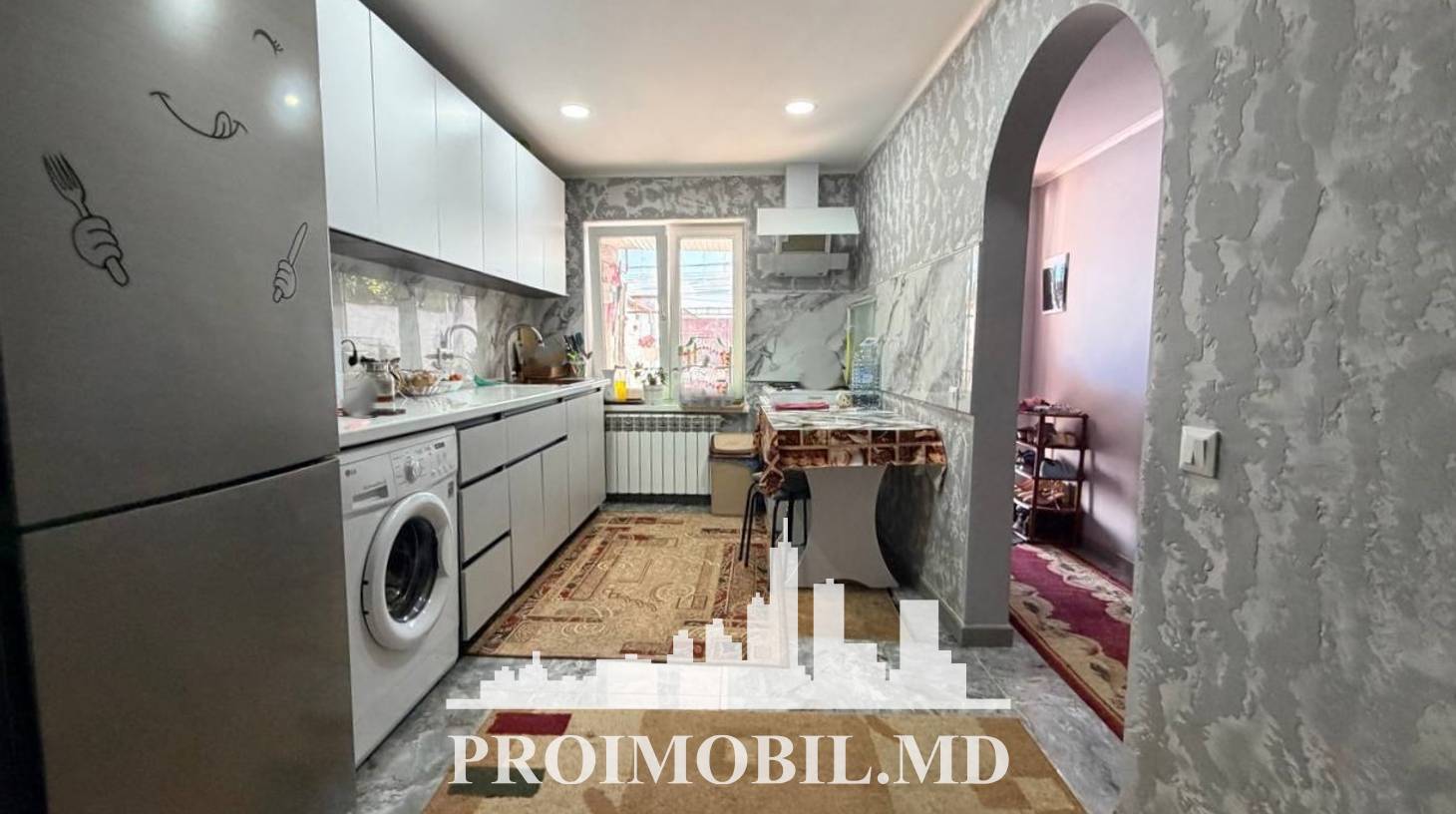 https://images.proimobil.md/6Dr99Up7G2v1AKEixQ1GJwteLlWAy3H-2lHqNcaWjBs/watermark:0.75:so:0:30:0.39/resize:fill:1460:816:1/gravity:ce/bG9jYWw6Ly8vZXN0YXRlL2xyL2NkNWE1YTQ0LTZlN2YtNDQ1NS05ZjAwLTJiOTYxOWY1YTg5ZS5qcGVn