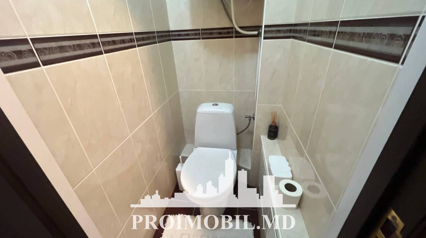 https://images.proimobil.md/6FzqHz4T3Ypq5KGudTk6RTJGaQQWplIEN1GO-iB_giE/watermark:0.75:so:0:30:0.39/resize:fill:1460:816:1/gravity:ce/bG9jYWw6Ly8vZXN0YXRlL2xyLzMyZTMwZjljLWQ2NzktNGYyMC1hOGE1LWRmNWI2OWM5YWFjMi5qcGVn