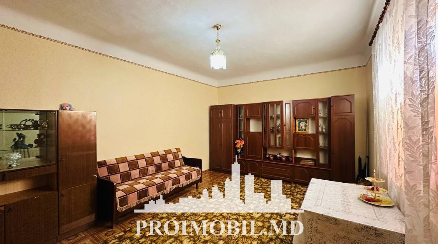 https://images.proimobil.md/6HXxE0A6B3tITy90HGBG-KaiumLxrqRuMhMSh9yHbzo/watermark:0.75:so:0:30:0.39/resize:fill:1460:816:1/gravity:ce/bG9jYWw6Ly8vZXN0YXRlL2xyLzk1MGIxZTMxLTQ5MjYtNDBiNS05OTQzLWQ5NWRmNDE0M2UyNi5qcGVn