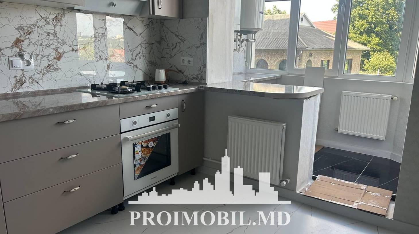 https://images.proimobil.md/6Krw7H-7qSUyeovn9IKPvi9zm4he34AP3lK2UgWLz60/watermark:0.75:so:0:30:0.39/resize:fill:1460:816:1/gravity:ce/bG9jYWw6Ly8vZXN0YXRlL2xyLzJmYjFkOWU0LTk1YzQtNDJmZi1hZTlmLWJkNmIyNjE0ZDJiMy5qcGVn
