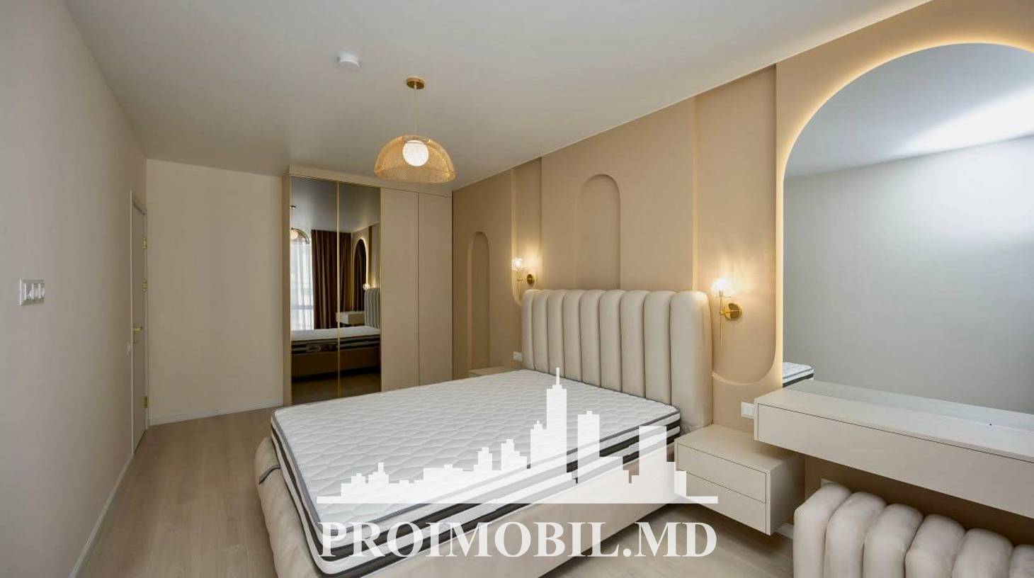 https://images.proimobil.md/6P-rEnJKrtw7he37Lb02QU5a0zpcmNvooKAIQVd7hb4/watermark:0.75:so:0:30:0.39/resize:fill:1460:816:1/gravity:ce/bG9jYWw6Ly8vZXN0YXRlL2xyLzk2MmZmMDc0LWJiYTYtNDQyNy1iM2U3LTQ5YTJlMzUzZDI2OS5qcGVn