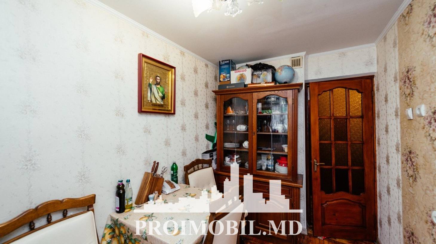 https://images.proimobil.md/6PzNrXlGAAsy4fLRsk4mHDo95mUYmN33k6Q9iX7GVhg/watermark:0.75:so:0:30:0.39/resize:fill:1460:816:1/gravity:ce/bG9jYWw6Ly8vZXN0YXRlL2xyLzRhMzlmYzdiLTBmOTUtNGU3Yy04YzJlLWU4NTViMDFiZDVkYS5qcGVn