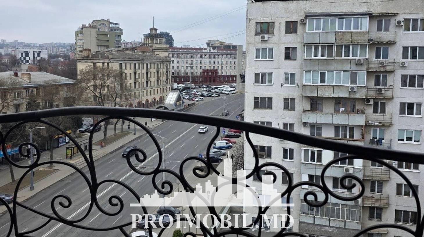 https://images.proimobil.md/6SyMUxXRuL290kbvAZNkobSdnC-PY8ALoC27nghMdJY/watermark:0.75:so:0:30:0.39/resize:fill:1460:816:1/gravity:ce/bG9jYWw6Ly8vZXN0YXRlL2xyLzQwNzAyZTI4LWI4YzMtNGEwZS1iY2RhLWFhMGUyYzQwMDBhNy5qcGVn