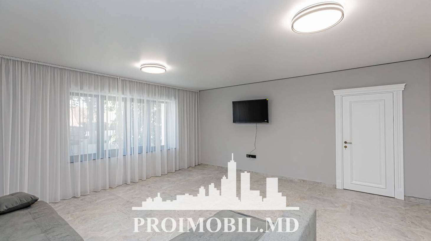 https://images.proimobil.md/6Yqi-x2c3LL3lsS8qY5h9d2V0gmABG9xEPFqXUwUy18/watermark:0.75:so:0:30:0.39/resize:fill:1460:816:1/gravity:ce/bG9jYWw6Ly8vZXN0YXRlL2xyLzNlMzAzODk0LTA0ZjMtNDc2OS1iNmZlLTAzZWUxOTczNTcxYi5qcGVn