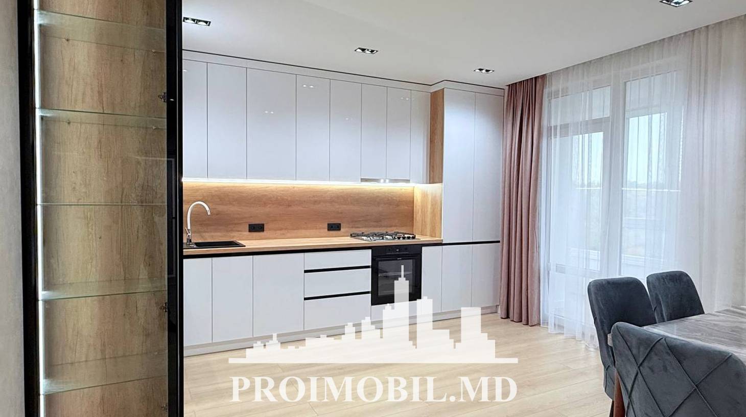 https://images.proimobil.md/6_ahNStqV8CU63jMagA6VKlqhExvhJ4LGWNMiI3M16E/watermark:0.75:so:0:30:0.39/resize:fill:1460:816:1/gravity:ce/bG9jYWw6Ly8vZXN0YXRlL2xyL2NkNWIwNWYzLWQ2M2YtNDZhYi05MGVhLTI2OTMzMDlhODY3ZS5qcGVn