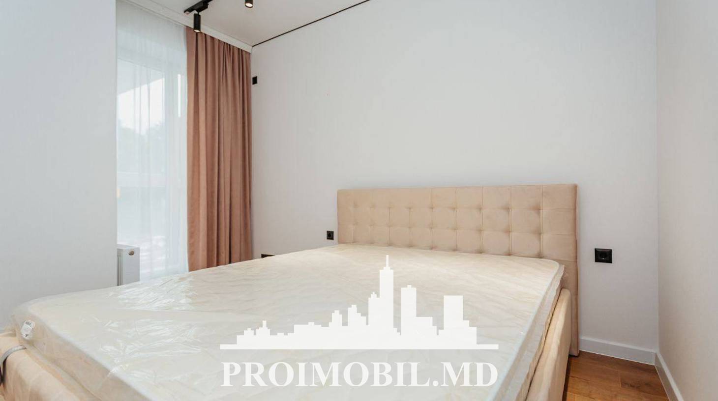 https://images.proimobil.md/6_yo-YqR8QJs5hGw9NviPjbsAQ984LTUkddXllV_pzs/watermark:0.75:so:0:30:0.39/resize:fill:1460:816:1/gravity:ce/bG9jYWw6Ly8vZXN0YXRlL2xyLzNiZDk5ZGUxLTA1Y2EtNDI5Mi1iMmQwLWY0NzE1M2M3ODMzOS5qcGVn