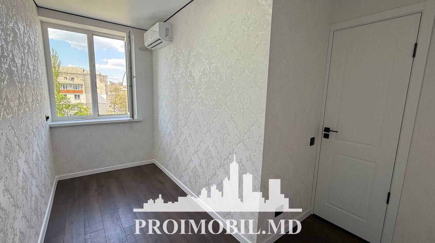 https://images.proimobil.md/6aTkYj9s-u6262rH05ObjUVUA8NdNLecDQw8c9JOqtA/watermark:0.75:so:0:30:0.39/resize:fill:1460:816:1/gravity:ce/bG9jYWw6Ly8vZXN0YXRlL2xyLzI3MDQ4Yzk3LWY4NGQtNDcyMS05MTZlLTI0Nzc2ZWVlMTJlNC5qcGVn
