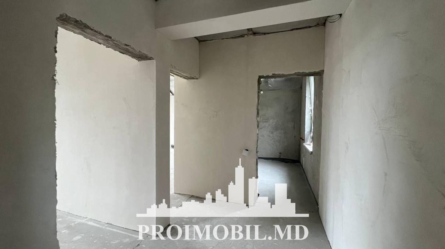 https://images.proimobil.md/6flAVnenzAUXUlYRHJXvhyKBX-J37Jcr9tuTwhuXmiI/watermark:0.75:so:0:30:0.39/resize:fill:1460:816:1/gravity:ce/bG9jYWw6Ly8vZXN0YXRlL2xyLzQ4ZjJlY2Q0LWU5MTQtNDYyZS1hMTBjLWVhYzUxNDc2ZDMyMy5qcGVn