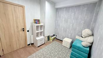 https://images.proimobil.md/6gFwYEkkwpcPrc8oLI4x8QZHv-rRXp57StWx7PqD1QI/resize:fill:350:198:1/gravity:ce/bG9jYWw6Ly8vZXN0YXRlL2xyL2U1NmY4NjRjLTIwZWMtNDZjZS1hZWMxLThjZWZmODJhYjgwZS5qcGVn