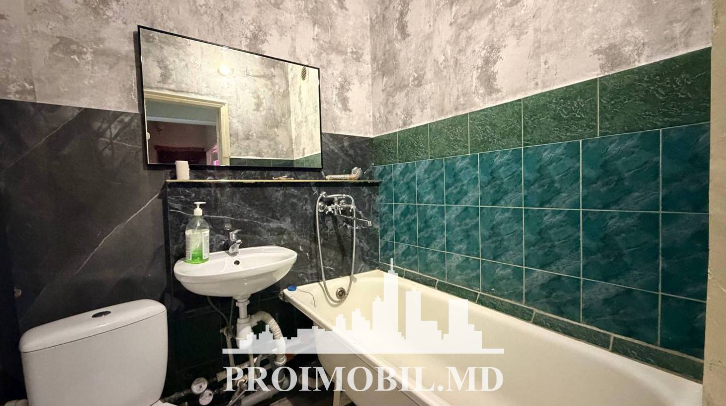 https://images.proimobil.md/6kawyfHTEpw_1AZS2RXRnlS33ldSbU7weYbGAS_RGgI/watermark:0.75:so:0:30:0.39/resize:fill:1460:816:1/gravity:ce/bG9jYWw6Ly8vZXN0YXRlL2xyLzc2Y2ZiNmM1LTI4NTEtNGI1Ny05NTEyLWRmMWExNjMxMzVhOS5qcGVn