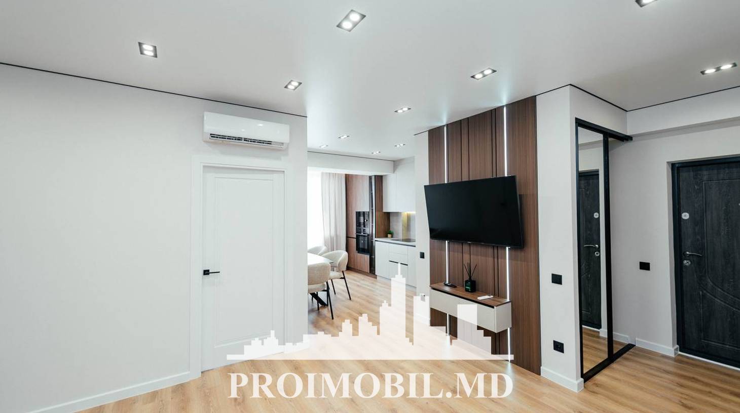 https://images.proimobil.md/6ojCkd5xK1xAYBcnLHEOfHzH9rg2GzZBGxI2MMcEp5o/watermark:0.75:so:0:30:0.39/resize:fill:1460:816:1/gravity:ce/bG9jYWw6Ly8vZXN0YXRlL2xyLzM2Mjc1OTFiLTJmMzItNDdmOS1hN2MwLTdmZGFiY2U3ODgwNi5qcGVn