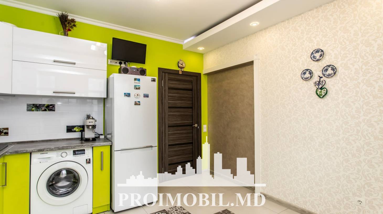 https://images.proimobil.md/6pvnCawW0Kz3kptiHXb9HW7DfdMUBmCNma2BdtrjEHI/watermark:0.75:so:0:30:0.39/resize:fill:1460:816:1/gravity:ce/bG9jYWw6Ly8vZXN0YXRlL2xyLzdhYjAzYjk1LTg1NzEtNGFhZS1iNmMzLWVlYjM0MTYwODg3Zi5qcGVn