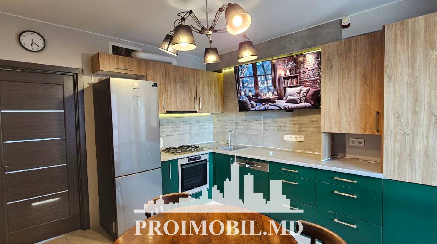 https://images.proimobil.md/6q7O-JOztwNrreCCgxnX8KFB9DfQnzimg28nKCciDJE/watermark:0.75:so:0:30:0.39/resize:fill:1460:816:1/gravity:ce/bG9jYWw6Ly8vZXN0YXRlL2xyL2NlYzljMjhhLWUyYjQtNDBjNC1hNGE2LWQ5MzM2YmQzODliMS5qcGVn
