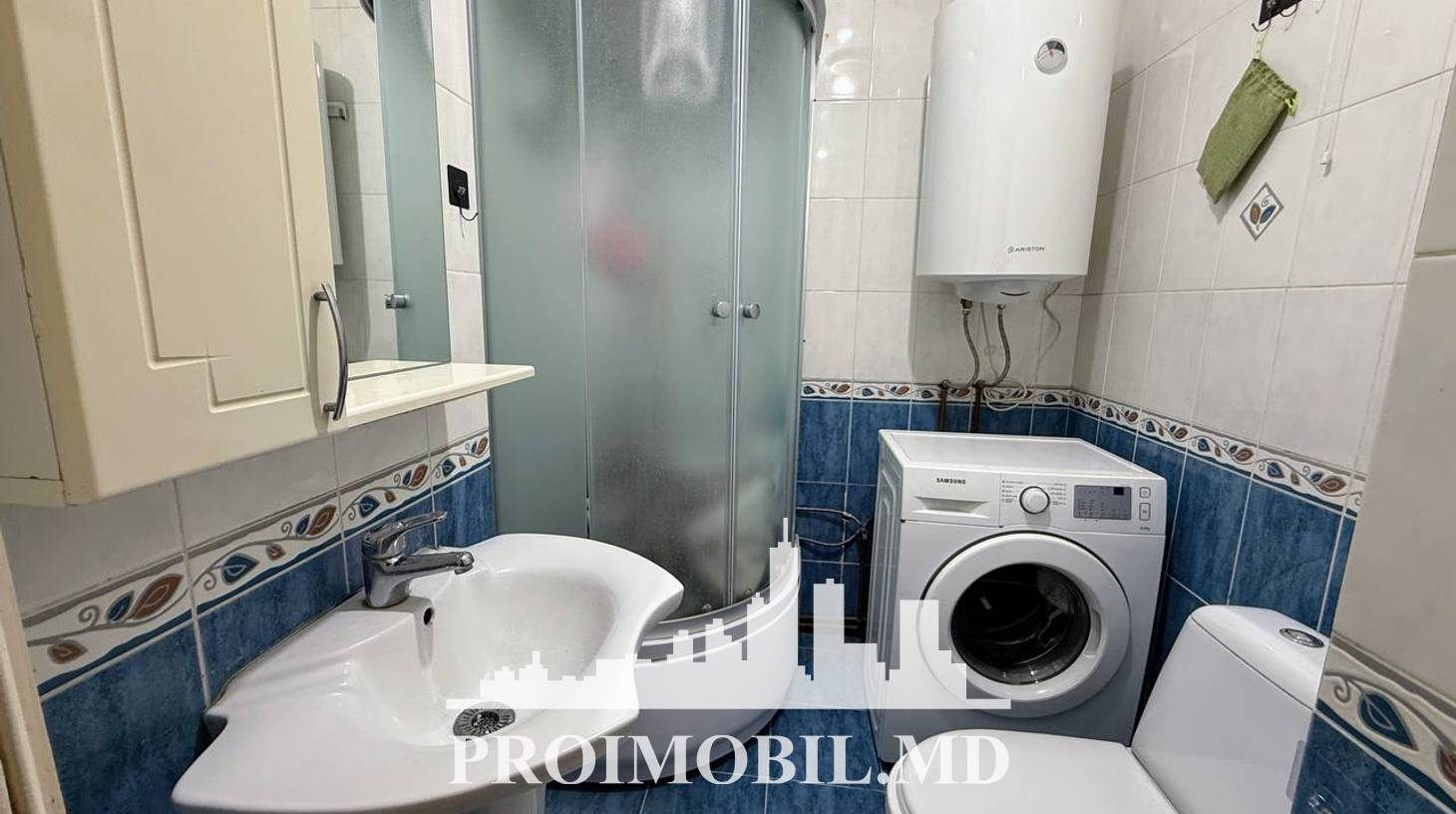 https://images.proimobil.md/6sfdLQIuZGKq4OEOW0gX-7TpVFkR7z91CsBSvgkPx3w/watermark:0.75:so:0:30:0.39/resize:fill:1460:816:1/gravity:ce/bG9jYWw6Ly8vZXN0YXRlL2xyL2I3N2QyOGZiLTk1NTQtNDgwYi04M2U4LWJkMjQyMGU1NmU5NC5qcGVn