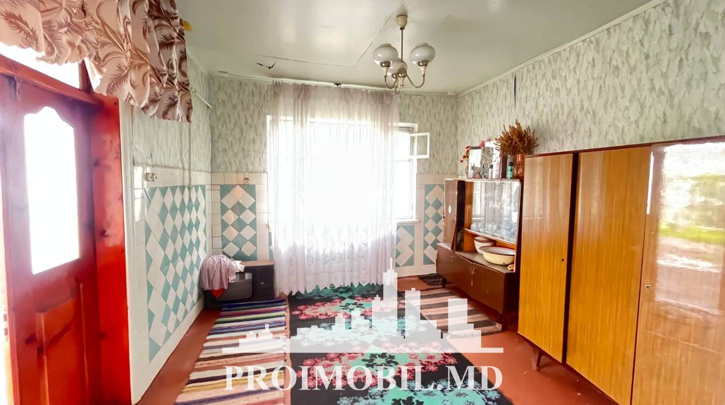 https://images.proimobil.md/6vEccHPD0wJooOsYisAJ_fygB86NJ_gIXRZpou2jy9E/watermark:0.75:so:0:30:0.39/resize:fill:1460:816:1/gravity:ce/bG9jYWw6Ly8vZXN0YXRlL2xyL2VjMTYxM2I1LWQzMGQtNDkyNS05YTA3LTBmNGM5MDE1NDJhMS5qcGVn