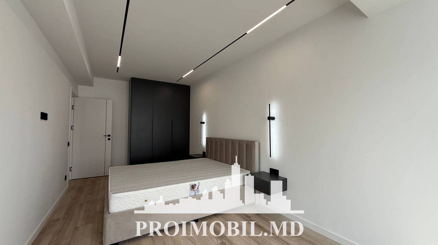 https://images.proimobil.md/6w2_Ea7JomCvFwvEP_Hduiy4fad4NdiiKPIPMjjr-eM/watermark:0.75:so:0:30:0.39/resize:fill:1460:816:1/gravity:ce/bG9jYWw6Ly8vZXN0YXRlL2xyLzg5ZmE2YWNiLWI5MzktNGQyNS1iYTg2LTI0NzA5YThhNjUyOC5qcGVn