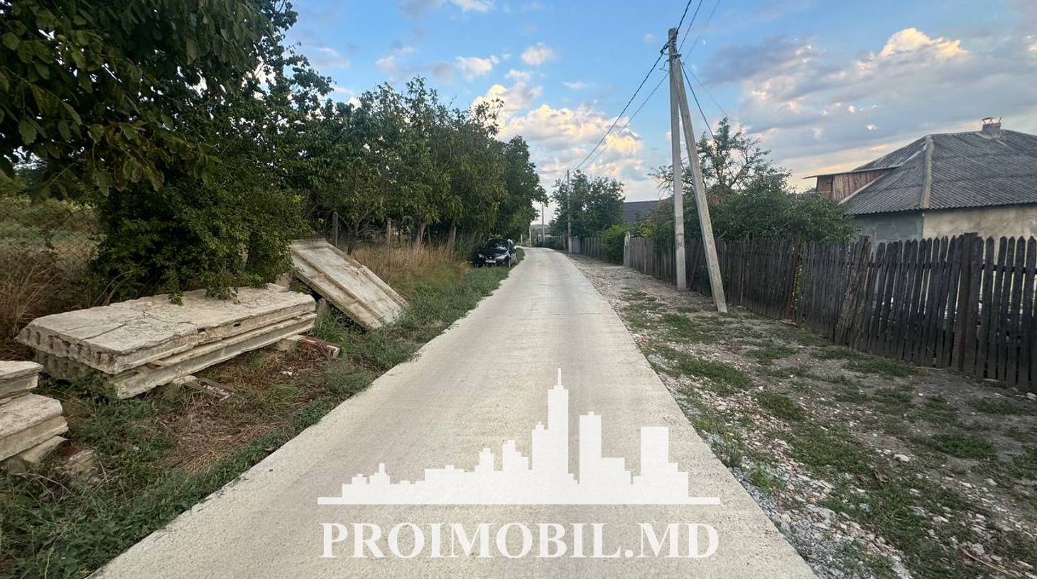https://images.proimobil.md/6zBIuvHVk5kj62b3Y4D7HytCG7ZWRK4a1shYqi1CjMc/watermark:0.75:so:0:30:0.39/resize:fill:1460:816:1/gravity:ce/bG9jYWw6Ly8vZXN0YXRlL2xyLzEzOGQ0MDFiLWY5N2EtNDE0Ni1hN2YzLWVhOWYxOWM4NDY3ZS5qcGVn