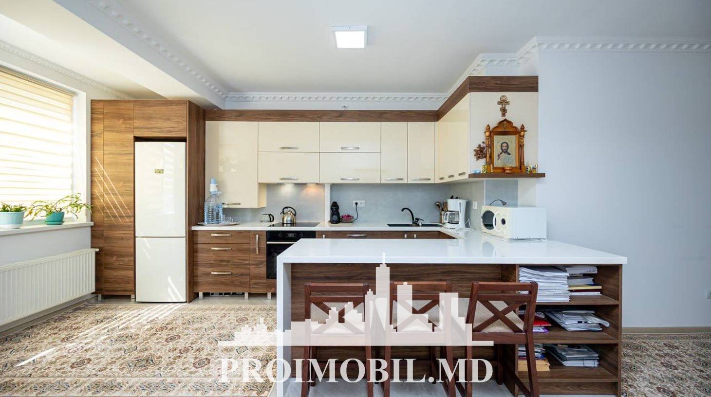 https://images.proimobil.md/70LdB5GDPlO-Otvy5DjoGiYHM0cxPuVuwmpao2A_20U/watermark:0.75:so:0:30:0.39/resize:fill:1460:816:1/gravity:ce/bG9jYWw6Ly8vZXN0YXRlL2xyLzI1YTBjY2U3LTU4MjQtNGJmMi1iNjQyLWRmY2I2NjRmMWQ4OS5qcGVn