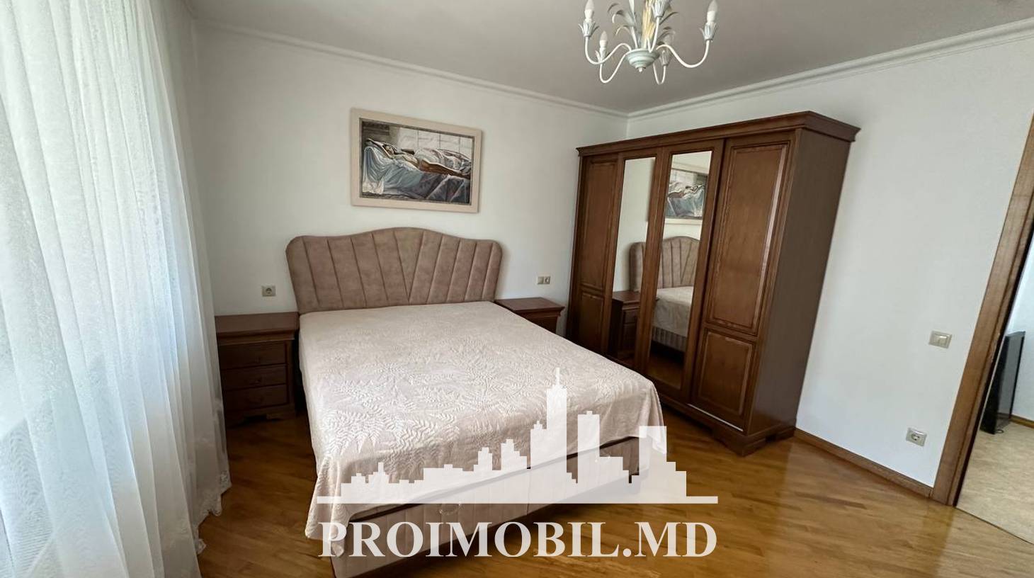 https://images.proimobil.md/75ZjJH4LTTvjecMFB5xAkA8BW0K5-L6257Pbs5FK0CE/watermark:0.75:so:0:30:0.39/resize:fill:1460:816:1/gravity:ce/bG9jYWw6Ly8vZXN0YXRlL2xyL2RmYWIyNTJiLTM3MjMtNDEwYy04MzRiLTFhNTVhMGQzYTlmZS5qcGVn