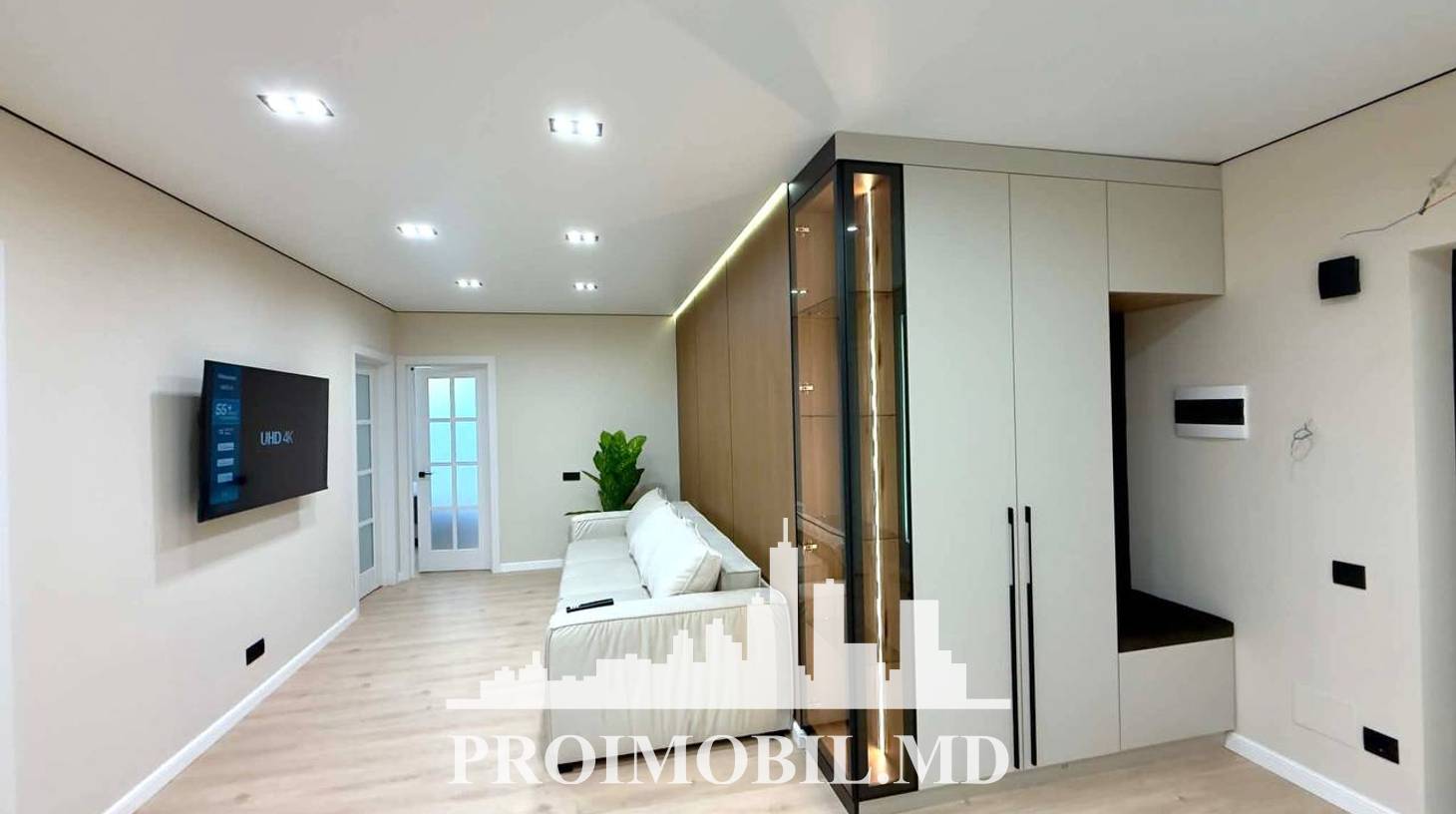 https://images.proimobil.md/79RRDk_SHKFYWe2WdREWQQFUXxYew3ddIVzKkUM5uhc/watermark:0.75:so:0:30:0.39/resize:fill:1460:816:1/gravity:ce/bG9jYWw6Ly8vZXN0YXRlL2xyL2FmNjYyZDM1LTA5MTMtNGYyZS1iNTc0LTc5ZGY1YWRmY2IzYi5qcGVn