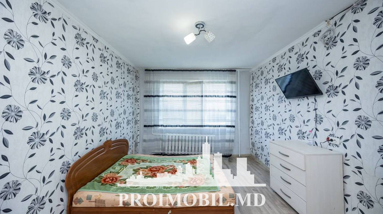 https://images.proimobil.md/7A53rU9T3WEC5OTaqLWxIQNrsjYZC6rVKNpvmGm0Y7k/watermark:0.75:so:0:30:0.39/resize:fill:1460:816:1/gravity:ce/bG9jYWw6Ly8vZXN0YXRlL2xyLzVjMDU2MDRkLTg3ODYtNGYwYy04NzVmLTZkZGE5YTBlNDYzZS5qcGVn