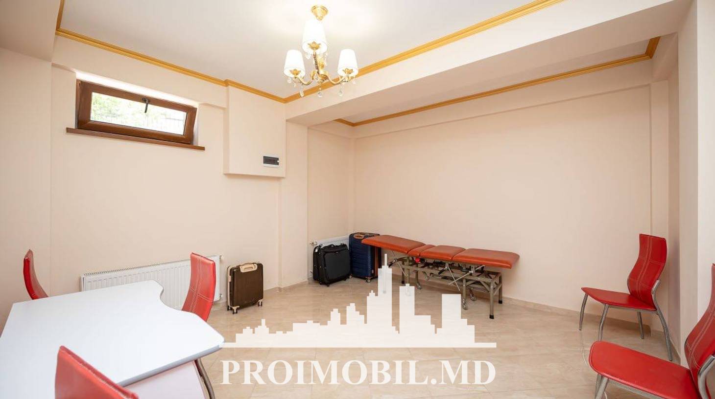 https://images.proimobil.md/7CdhDldI0QzRkID9iI8SSfhBmDeoW59D3QMFdxVgyjc/watermark:0.75:so:0:30:0.39/resize:fill:1460:816:1/gravity:ce/bG9jYWw6Ly8vZXN0YXRlL2xyL2M1MGMzYjZmLTYyYWQtNGIwOS04Y2RlLTg1YjE0MDFiZGI1ZS5qcGVn