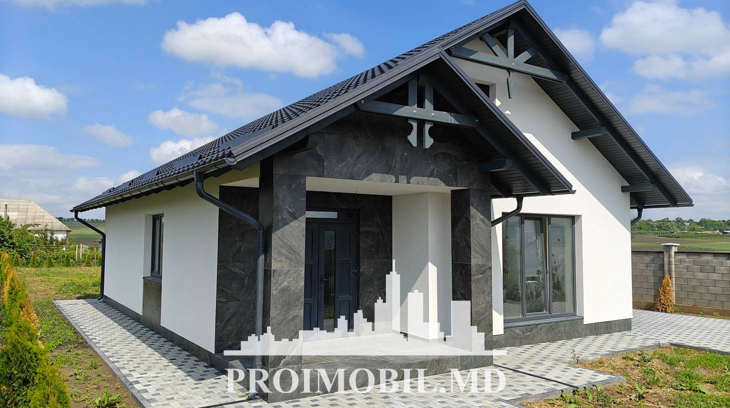 https://images.proimobil.md/7GI44ae1IA5OqSra8_s60vHrj6dAIczLVeG2vwtXOno/watermark:0.75:so:0:30:0.39/resize:fill:1460:816:1/gravity:ce/bG9jYWw6Ly8vZXN0YXRlL2xyL2E1ZTZjYjhjLTExOGEtNDY0Yy1hYzJmLTQ1YWRjMDM5MThmNS5qcGVn