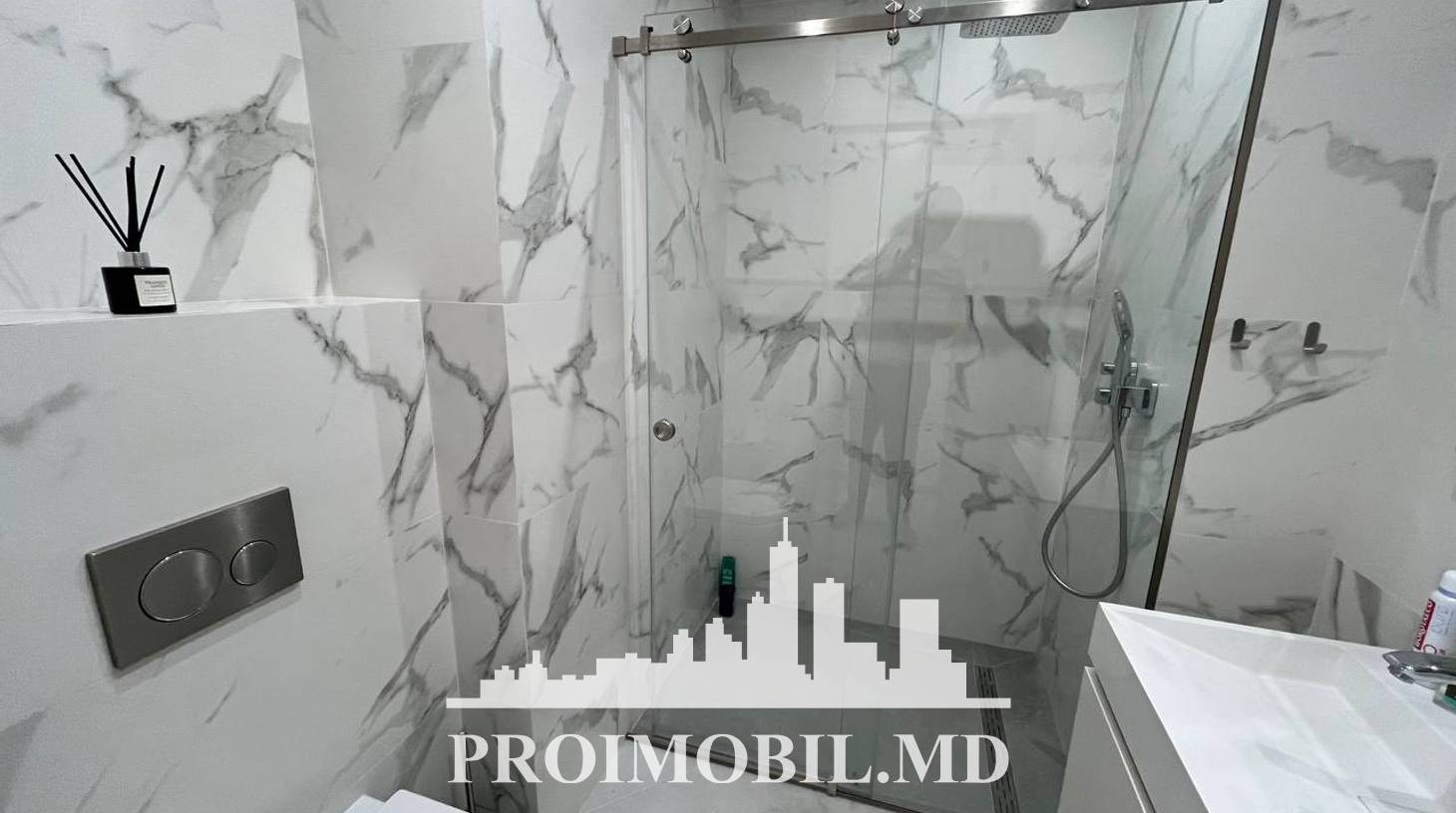 https://images.proimobil.md/7GlaMp2YjoyJ8LMOX83dQYIvlTPTWQ9Hn9uWtyT5U2M/watermark:0.75:so:0:30:0.39/resize:fill:1460:816:1/gravity:ce/bG9jYWw6Ly8vZXN0YXRlL2xyL2I1YTdmNDMzLWJlOTktNGUwZi05MzlhLTE0NmU3MmUwM2FhYS5qcGVn