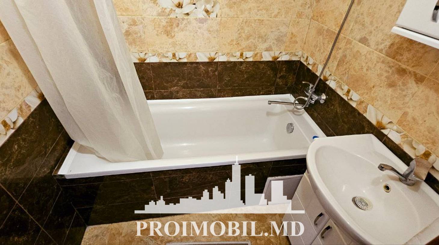 https://images.proimobil.md/7JUqwAXr6dPtjHjeCS026Tb6iwBtLNnMjx-hIonpW78/watermark:0.75:so:0:30:0.39/resize:fill:1460:816:1/gravity:ce/bG9jYWw6Ly8vZXN0YXRlL2xyLzUxMGEyNDNmLWQzNTYtNGU1Ny04YTU5LTcwNzJiMDczN2ZjZS5qcGVn