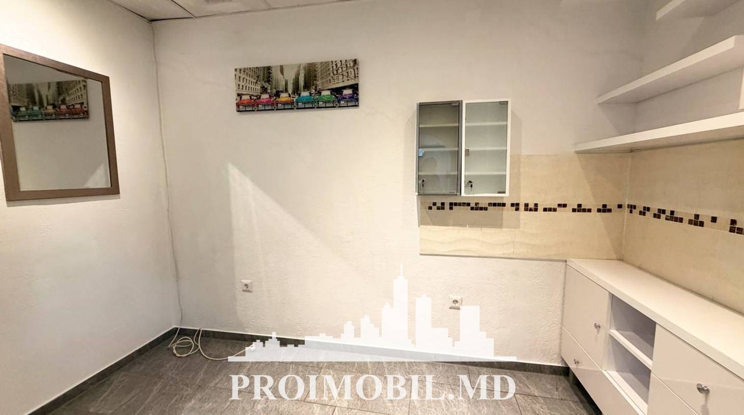 https://images.proimobil.md/7Kg_Jl-H-WInp907Ra-kmqE5ryxbq-9GfidRp0c46Mg/watermark:0.75:so:0:30:0.39/resize:fill:1460:816:1/gravity:ce/bG9jYWw6Ly8vZXN0YXRlL2xyLzg0NmMzMmRkLWY2YzYtNGJmZi04Yjc1LWJkODNmZTVlNGJmNy5qcGVn