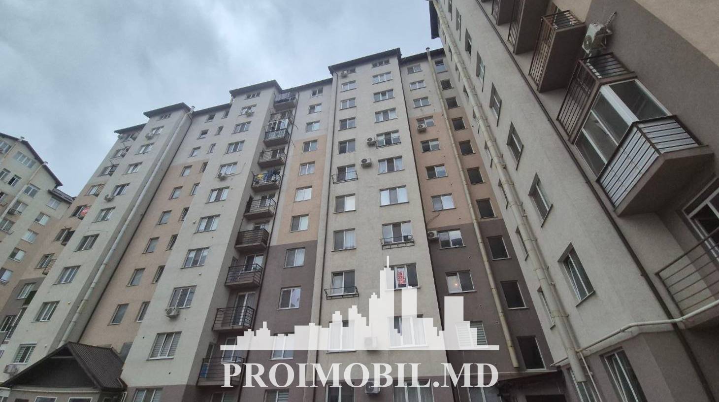 https://images.proimobil.md/7LzT50O8wYb88JEBUDlJ9SYY7qw4l48I4FdQlM3OqZs/watermark:0.75:so:0:30:0.39/resize:fill:1460:816:1/gravity:ce/bG9jYWw6Ly8vZXN0YXRlL2xyL2M3YzcxZThmLTI1MWYtNDk0Ny1iODA3LTA0MjMwOTUzODdjMi5qcGVn