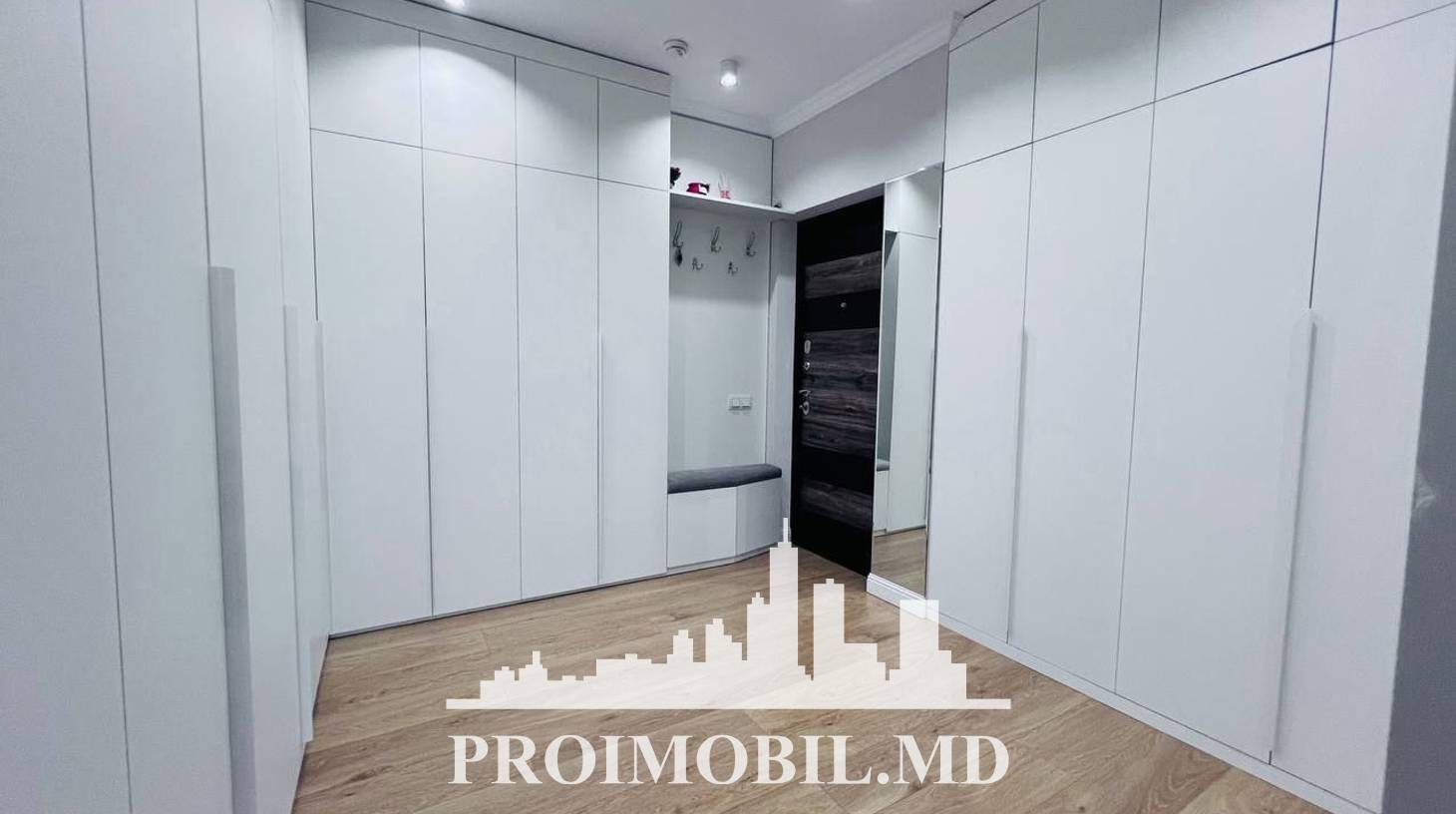https://images.proimobil.md/7RVRsjHRgb1AZ0kD5P5VaemlM14N-0BxThzJCu3WuYo/watermark:0.75:so:0:30:0.39/resize:fill:1460:816:1/gravity:ce/bG9jYWw6Ly8vZXN0YXRlL2xyLzAzNGM3ZTQ0LTE0NTAtNDcxYy1iYWM1LTUxZDBhMjc1MzY1ZS5qcGVn