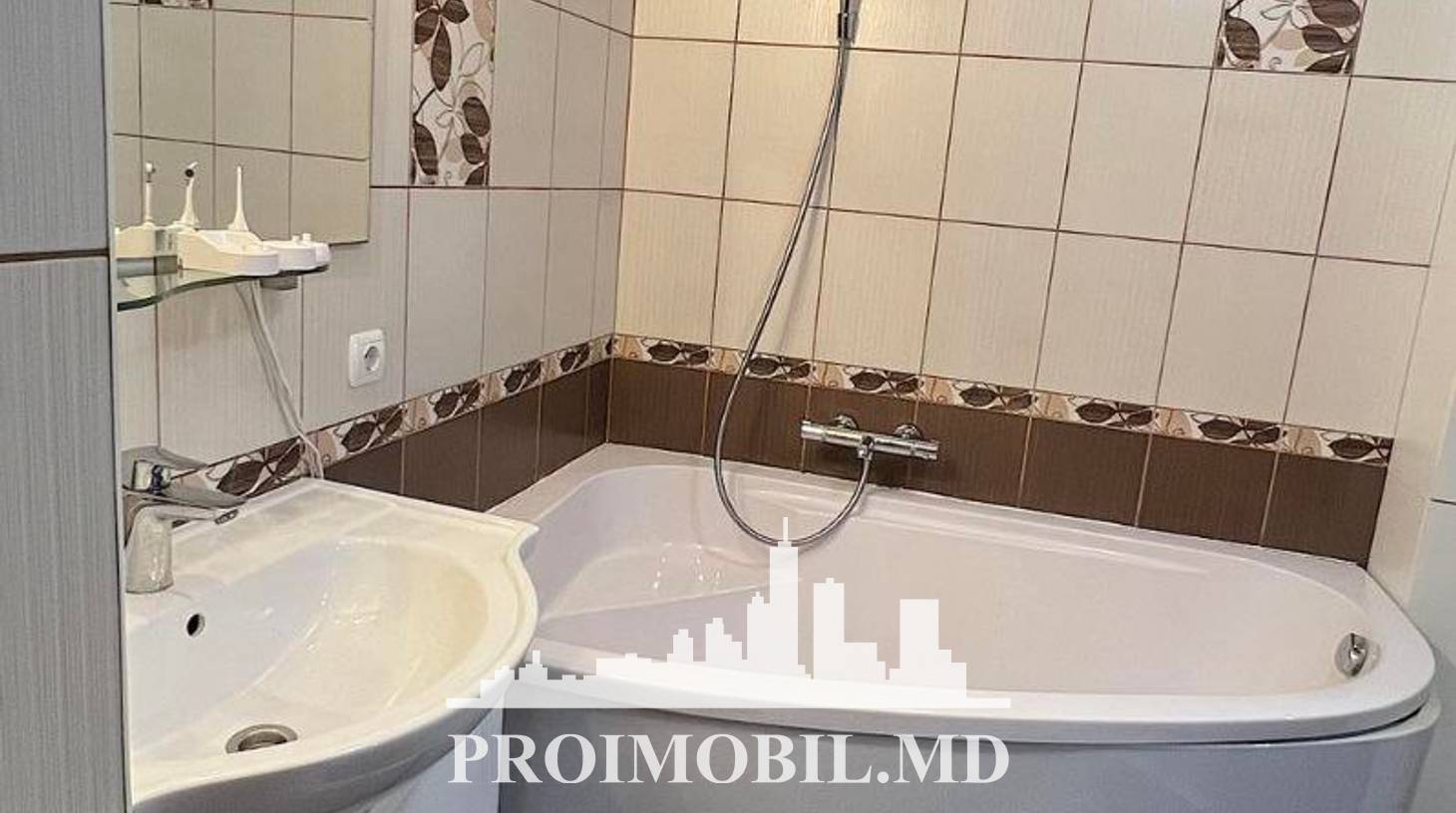 https://images.proimobil.md/7SkGw3sS-Q32624OxATCOZhaiNc1deyoWueJr6tdP40/watermark:0.75:so:0:30:0.39/resize:fill:1460:816:1/gravity:ce/bG9jYWw6Ly8vZXN0YXRlL2xyLzcxMGU1MmNmLTI1MTQtNDM0NS1hM2VlLTE0ZmQ0NzIzYzZlMi5qcGVn