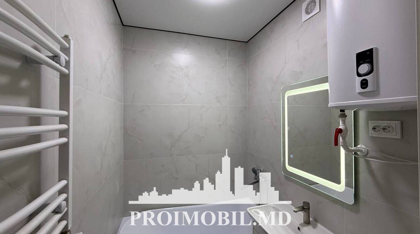 https://images.proimobil.md/7TtPuZ2LZ_oDHHpZYzBkWyRLJzf75nrnIQLdV6igGQA/watermark:0.75:so:0:30:0.39/resize:fill:1460:816:1/gravity:ce/bG9jYWw6Ly8vZXN0YXRlL2xyL2RlNGI0OTUxLTZlYTYtNDUxOC1iMDI3LTI3MmE1ZDY3YzcwZC5qcGVn
