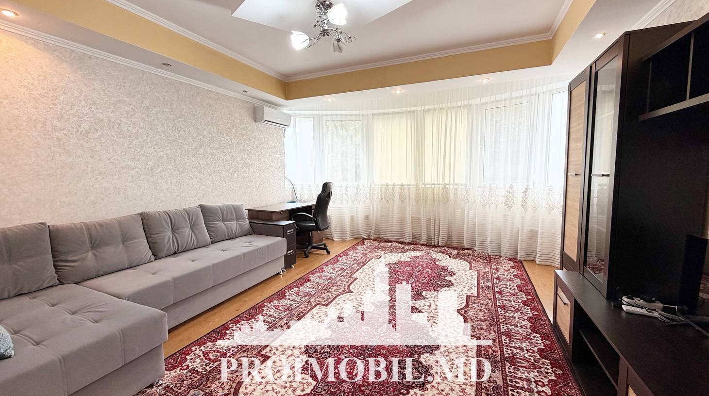 https://images.proimobil.md/7U6R9HPLyIUDt5zyXrFKezfhKRzMAKfGtPDlKul_H54/watermark:0.75:so:0:30:0.39/resize:fill:1460:816:1/gravity:ce/bG9jYWw6Ly8vZXN0YXRlL2xyLzE5Yzc5NzNhLTNjOWItNGE5Ni1iMDZjLTc3OWFjMjgwODMyMi5qcGVn