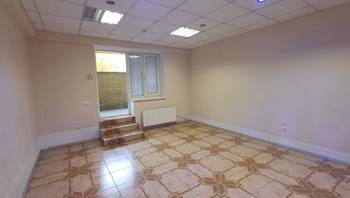 https://images.proimobil.md/7X3eFhO0F0wTA9Cabj4lXu_GJmrCo2OX0OTLPQjo5Rk/resize:fill:350:198:1/gravity:ce/bG9jYWw6Ly8vZXN0YXRlL2xyL2NhMjliOGNlLWUwMjYtNGExMi1hNDczLWNkMWJkYzA5MWJjOS5qcGVn