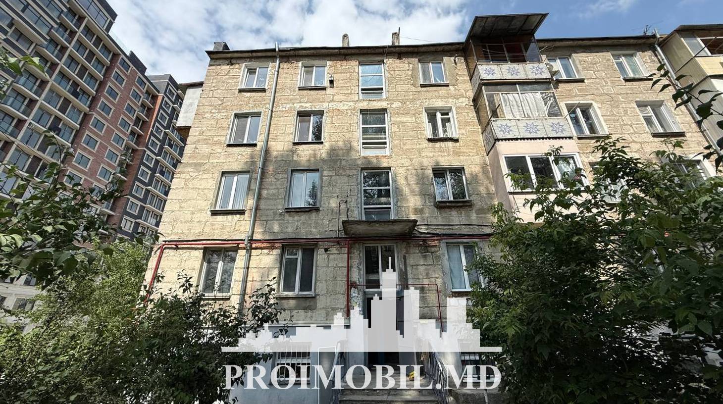 https://images.proimobil.md/7XxdJ9640Wg0GzVN9lxpirLyhpUeoPosq95XEL8naDU/watermark:0.75:so:0:30:0.39/resize:fill:1460:816:1/gravity:ce/bG9jYWw6Ly8vZXN0YXRlL2xyL2M3ZGI0ZTA5LWVjOTktNGUzYi04NzA3LTQzM2Q5YWY1NGM2NC5qcGVn