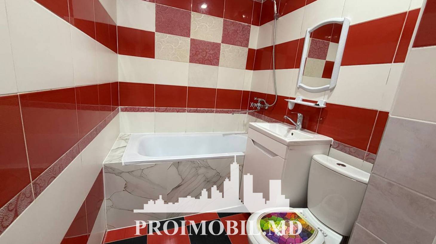 https://images.proimobil.md/7YxxzfpLkAHoGhqGke1NrDSUINvTJy_dZG_H3jqFGp4/watermark:0.75:so:0:30:0.39/resize:fill:1460:816:1/gravity:ce/bG9jYWw6Ly8vZXN0YXRlL2xyL2Y2ZDdlNTA1LWIxODItNGEzZi1iNWU1LWJiMDg0ZTMyZWM3ZS5qcGVn