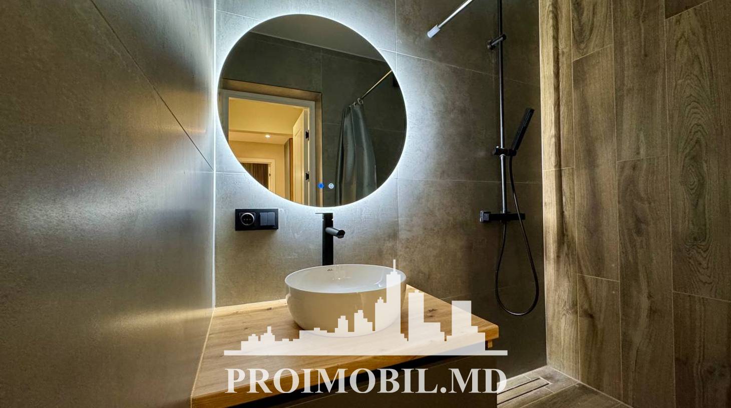 https://images.proimobil.md/7d31C-YYqpXqsWbnOOulH6z13yu7PFWtsSutnhZLfdU/watermark:0.75:so:0:30:0.39/resize:fill:1460:816:1/gravity:ce/bG9jYWw6Ly8vZXN0YXRlL2xyLzQxMzZmYThjLTg3ODYtNDc2MS05MzNlLTMwZjU4MzkyM2E1ZS5qcGVn