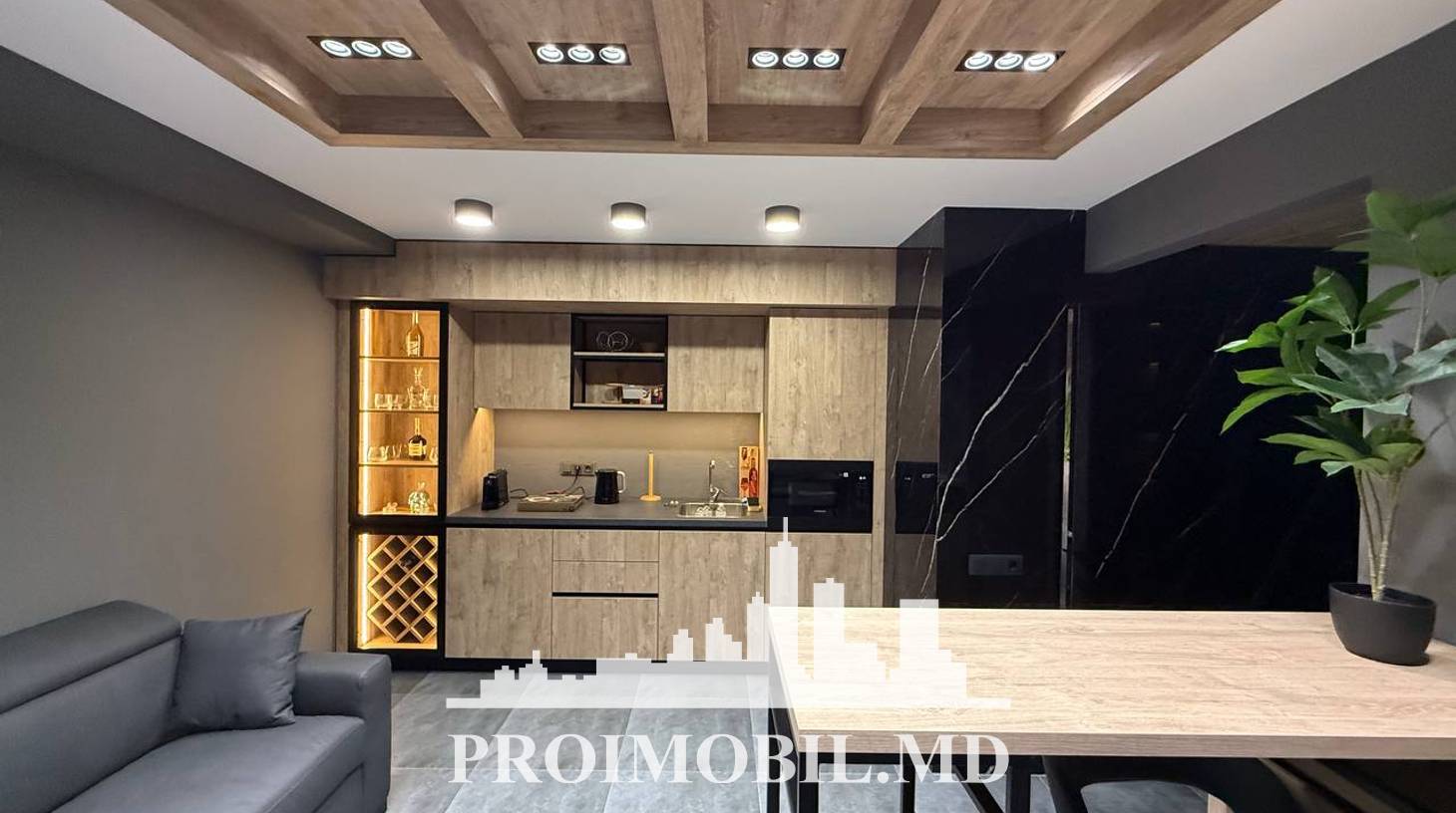 https://images.proimobil.md/7deLGumI5VK4UTeT8pxLbW0t3NPSrjhAClQ0QiuSH84/watermark:0.75:so:0:30:0.39/resize:fill:1460:816:1/gravity:ce/bG9jYWw6Ly8vZXN0YXRlL2xyLzY5NDhmYzJlLTEzMzctNGVkMC04YTY4LWM0ZjM4MTk2MmY4ZS5qcGVn