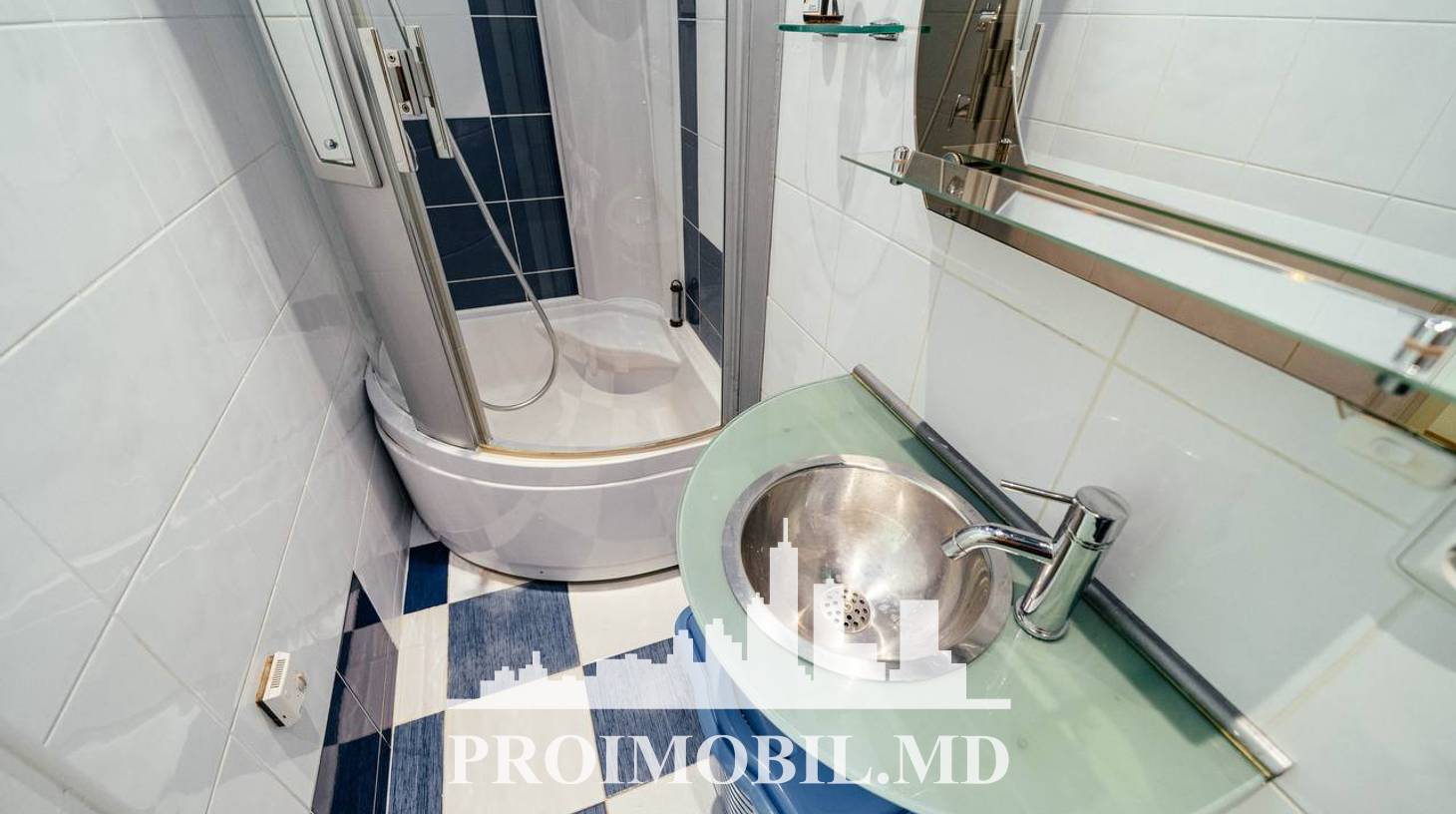 https://images.proimobil.md/7gKr4ZH2ZqFZGDuZ5sqwJR63AvvArD-pO0ZCgh23eaI/watermark:0.75:so:0:30:0.39/resize:fill:1460:816:1/gravity:ce/bG9jYWw6Ly8vZXN0YXRlL2xyLzgxYzA2MjFhLTVmYjAtNDk4YS04NTIxLTBlMGVlZGI1YWI3ZS5qcGVn