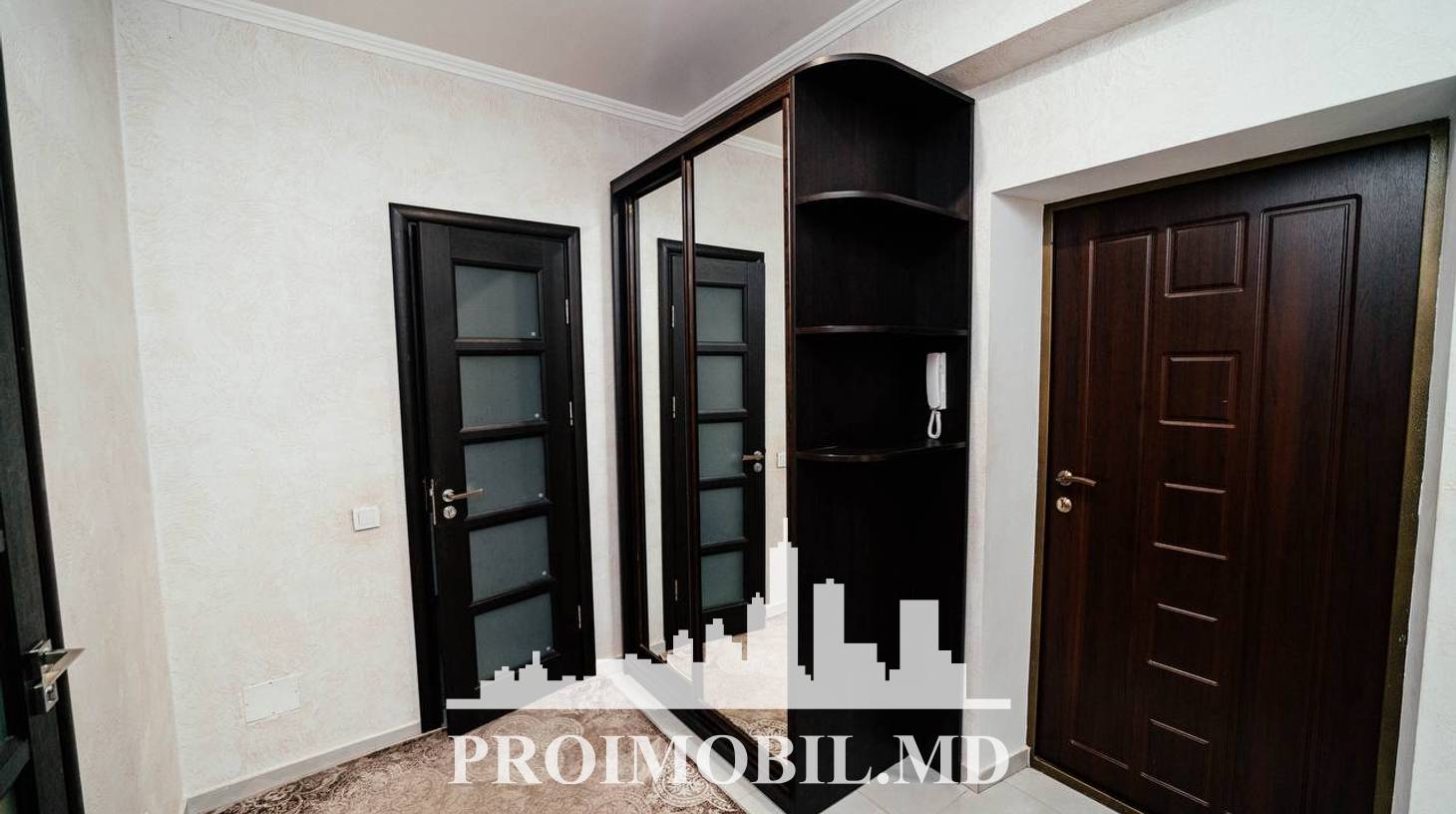 https://images.proimobil.md/7hZcfqNNVG6HrRfPIlSVMJA9kwRjbAwf7trzXOwcW5k/watermark:0.75:so:0:30:0.39/resize:fill:1460:816:1/gravity:ce/bG9jYWw6Ly8vZXN0YXRlL2xyL2RhMjRjYjY5LTM4MGItNDRhMC1hMDM1LWQyMmYxNTllNGM2Zi5qcGVn