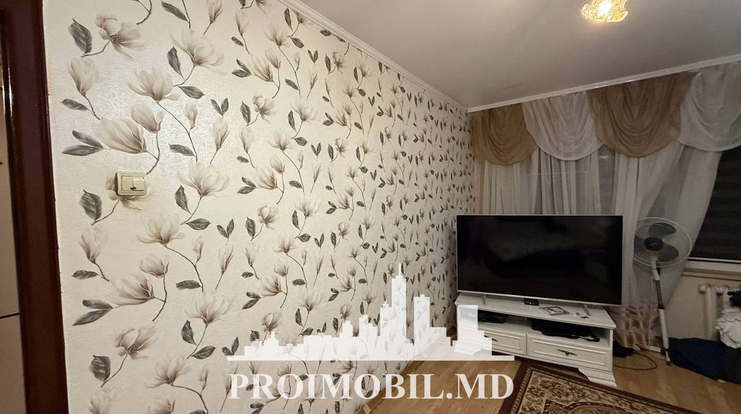 https://images.proimobil.md/7li1XbMVSJ4IZQnv34N3g7JVySWOAL2qPqtQ5519X3k/watermark:0.75:so:0:30:0.39/resize:fill:1460:816:1/gravity:ce/bG9jYWw6Ly8vZXN0YXRlL2xyLzUyY2M2YWI1LTM5ODgtNGNjOS04MTU2LTIxZjg2Nzc4ZDcyZi5qcGVn